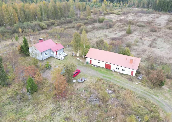 Yksityinen Omakotitalo Saunalla Maaseudunrauhassa