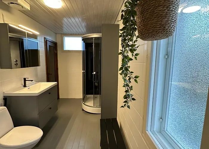 Yksityinen Omakotitalo Saunalla Maaseudunrauhassa *